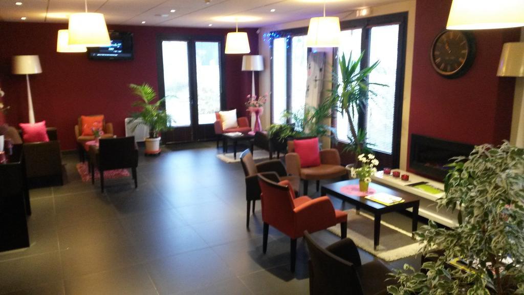 Kyriad Quimper Sud Exterior photo